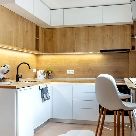 Iva's Dream Studio, Crafted With And Passion Apartman